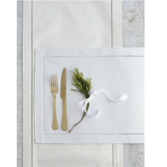 Cream with Metallic Gold Shimmer Placemat | Set of 4 - Picture 2 of 5